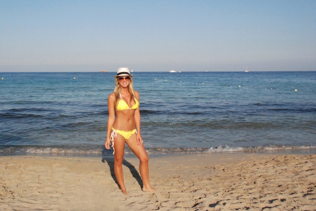 Vanessa-Rivers-Beachhouse-Ibiza