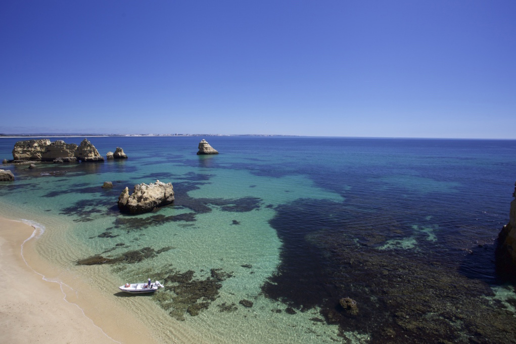 Praia-Dona-Ana-Algarve