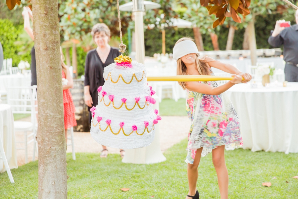 pinata-wedding-party-ideas