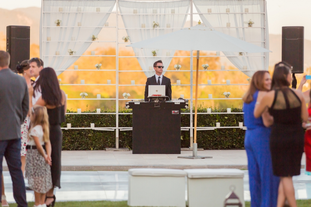 romantic-villa-wedding-decor