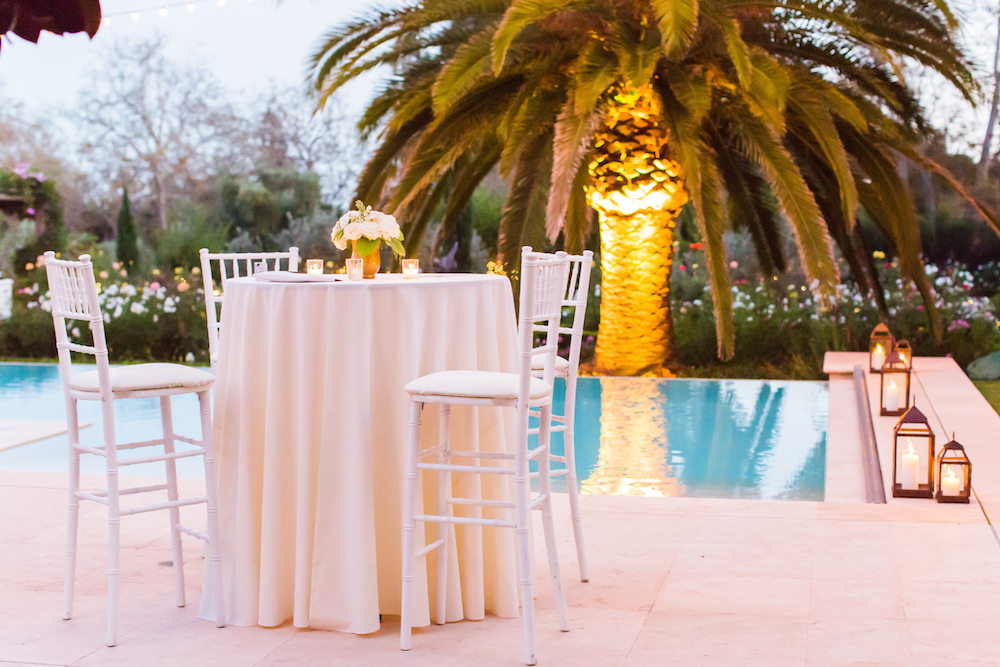 romantic-villa-wedding-lighting