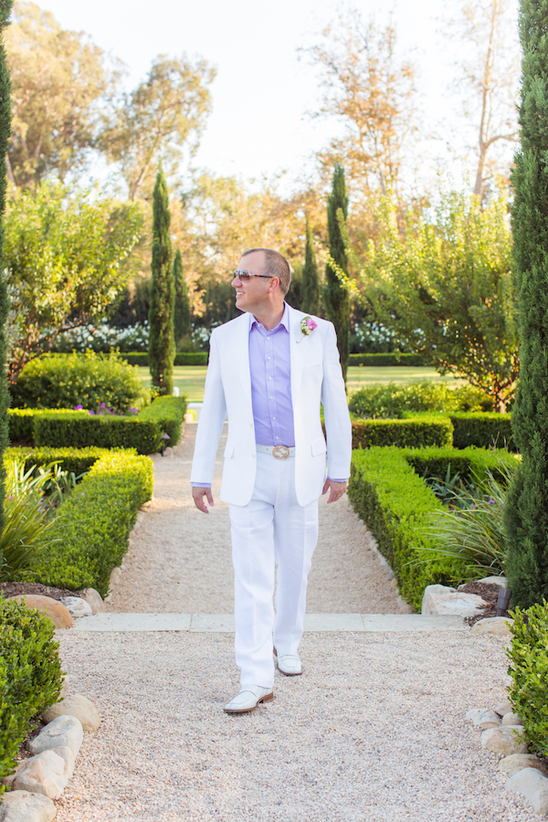 white-linen-suit-wedding