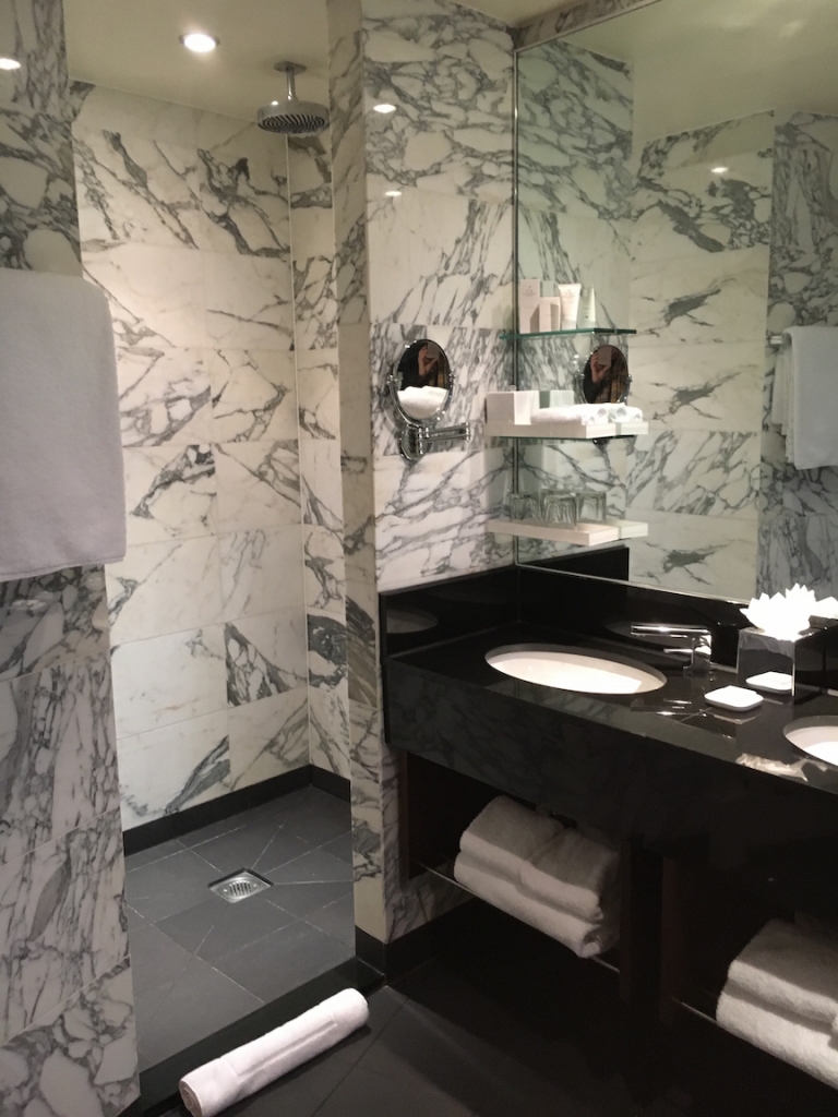 kensington-hotel-london-bathroom
