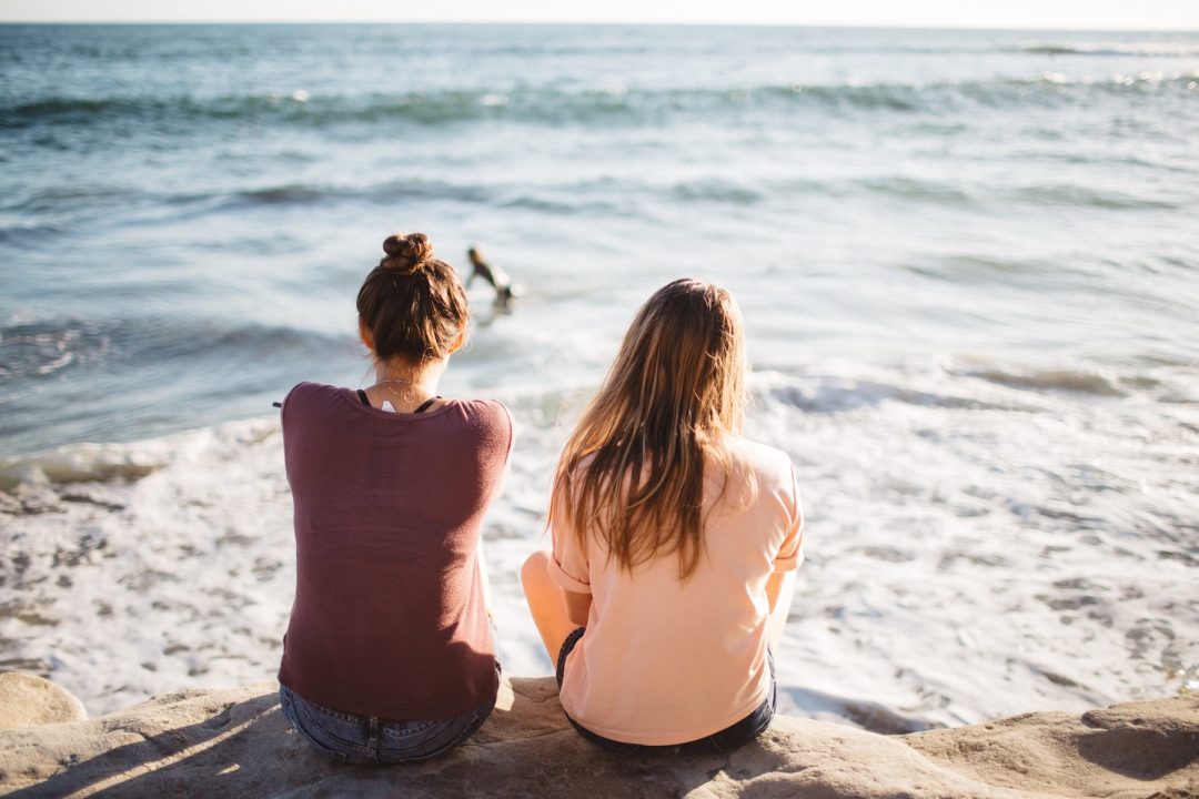 5 TIPS TO HELP YOU ACTUALLY RELAX ON YOUR NEXT GIRLS GETAWAY