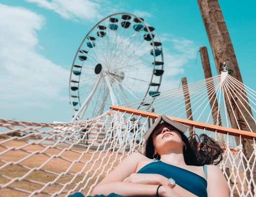 HOW TO DEAL WITH A SNORING TRAVEL COMPANION